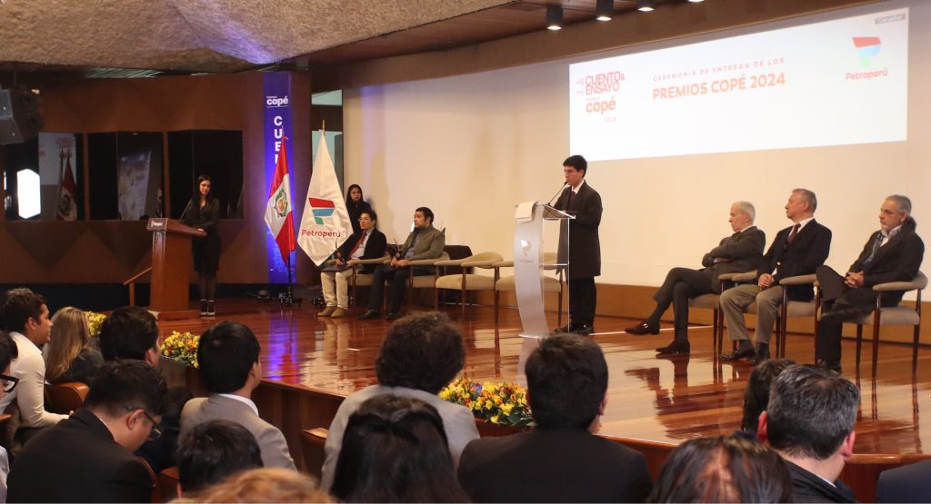 Las palabras y la memoria. Discurso de Luis Fernando Díaz al recibir el Premio Copé Oro de la XXIII Bienal de Cuento «Premio Copé 2024».