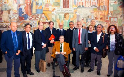 Alfredo Bryce volvió a la Facultad de Letras en homenaje por los 55 años de Un mundo para Julius y 25 de No me esperen en abril