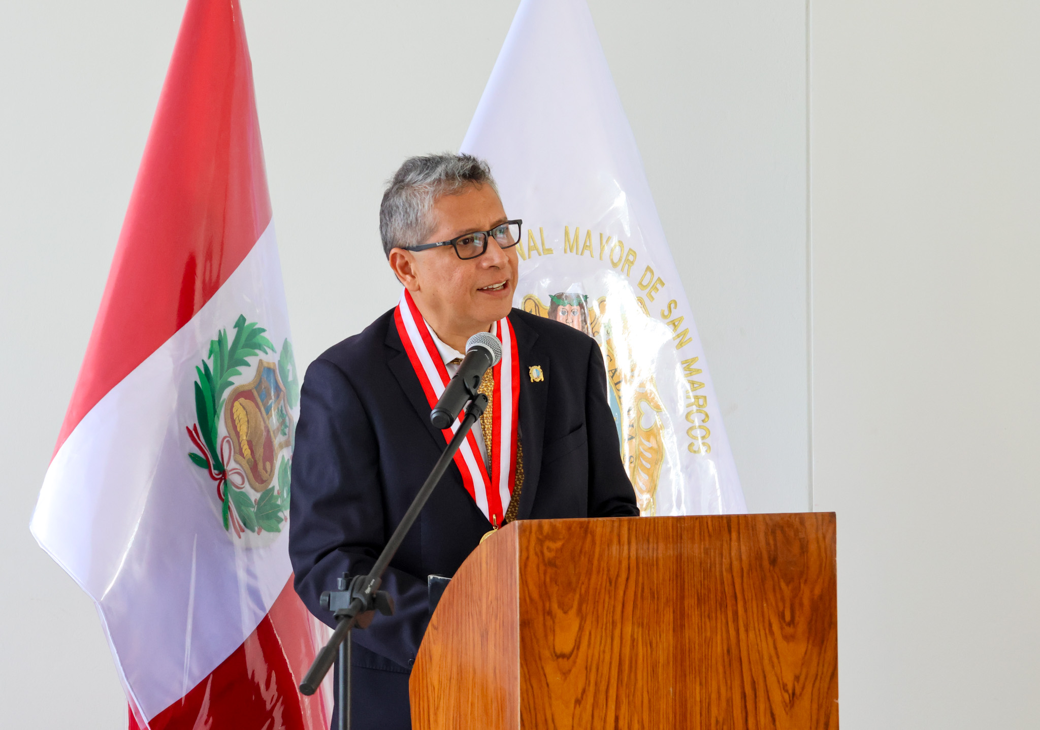 Decano Marcel Velázquez: «Con este nuevo pabellón reafirmamos el porvenir y la esperanza en las humanidades»