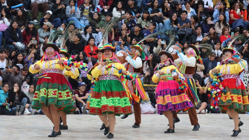 Letras deslumbró con el “Carnaval de Taypicha” en el Festival Interfacultades de Danza 2026