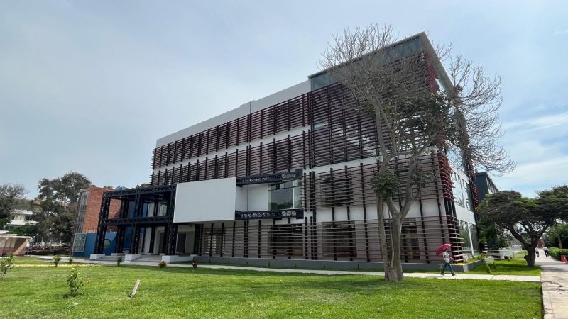 Nuevo pabellón de Letras entra en funcionamiento para mejorar la vida académica de los estudiantes